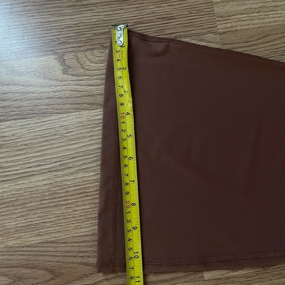 New Yoga-licioUs Lux Crossover Flare Leggings Black Sz Large Copper Iron PY71067 - Picture 9 of 11